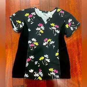 Cherokee Black Floral Scrub Top size S
